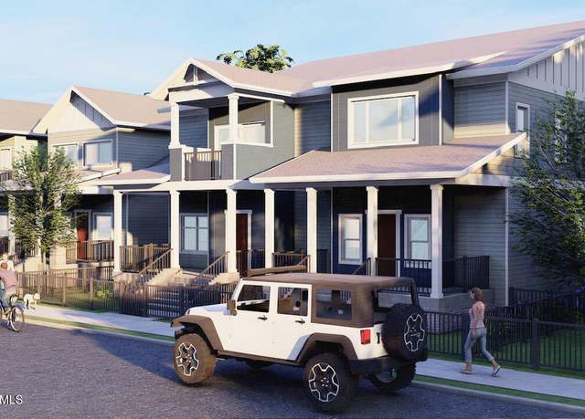 Property at 2545 W Top Saw Ln, Coeur D'alene, ID 83814, 2 beds, 2.5 baths