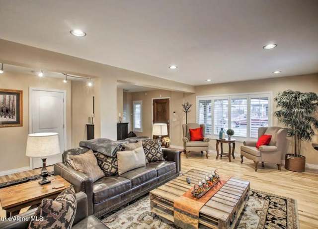 Property at 1219 E Front Ave, Coeur D'alene, ID 83814, 4 beds, 2.5 baths