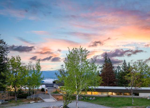 Property at 7801 W Eagle Ridge Rd, Coeur D'alene, ID 83814, 4 beds, 3 baths