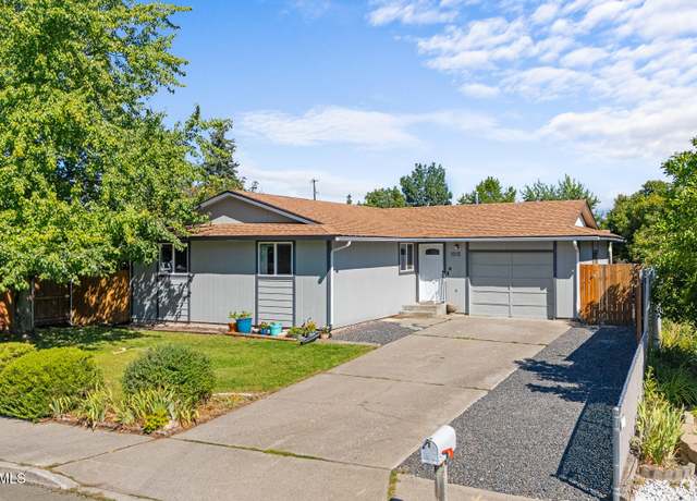 Property at 1505 E 1st Ave, Post Falls, ID 83854, 3 beds, 1 bath