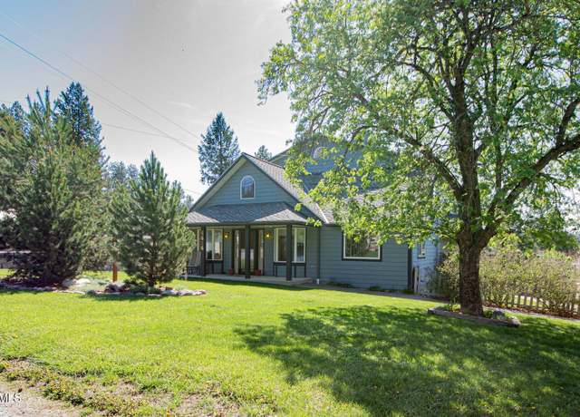 Property at 6616 Comanche St, Bonners Ferry, ID 83805, 4 beds, 4 baths