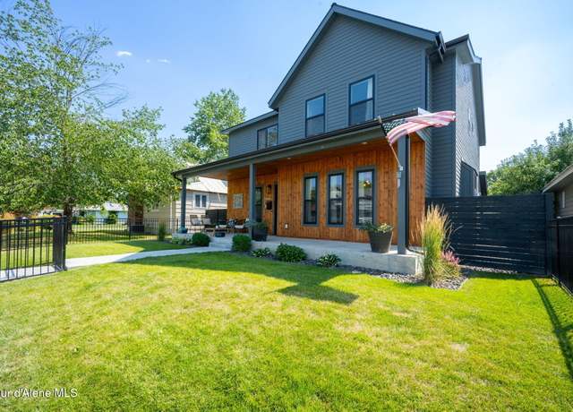 Property at 1218 E Indiana Ave, Coeur D'alene, ID 83814, 4 beds, 3.5 baths
