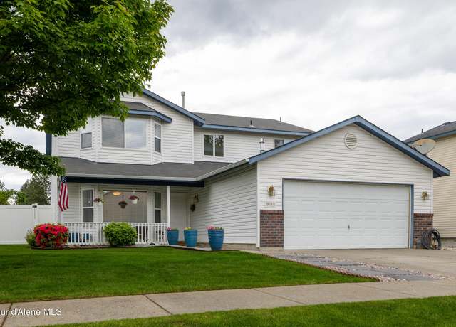 Property at 9105 N Prescott Dr, Hayden, ID 83835, 4 beds, 2.5 baths