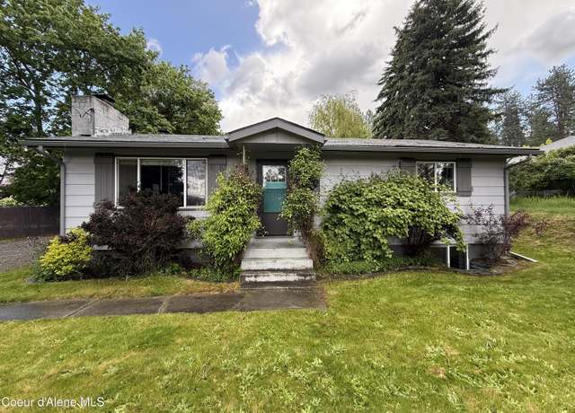Property at 6959 Fresno St, Bonners Ferry, ID 83805, 3 beds, 2 baths