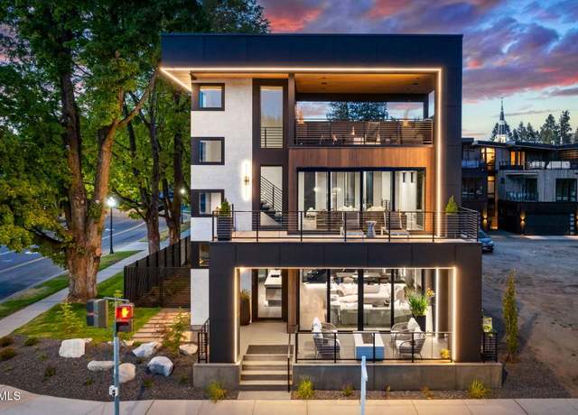Property at 809 E Sherman Ave, Coeur D'alene, ID 83814, 4 beds, 4.5 baths