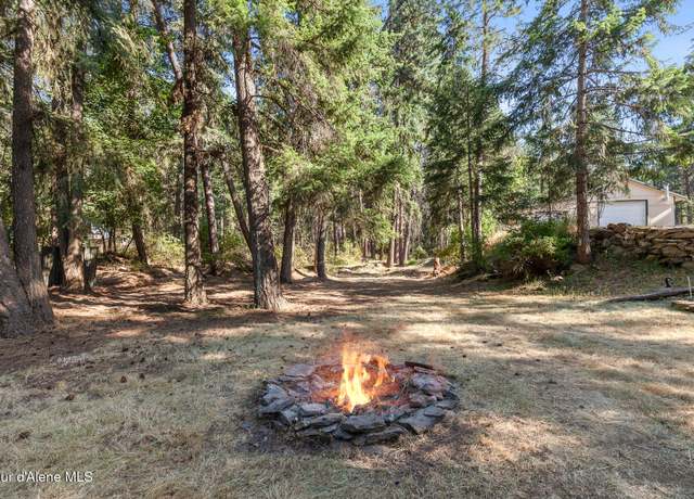Property at 571 S Tanglewood Rd, Post Falls, ID 83854, 3 beds, 2 baths