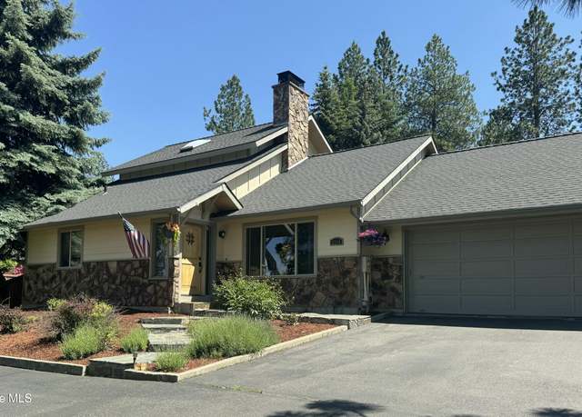 Property at 2214 E Lookout Dr, Coeur D'alene, ID 83815, 5 beds, 4 baths