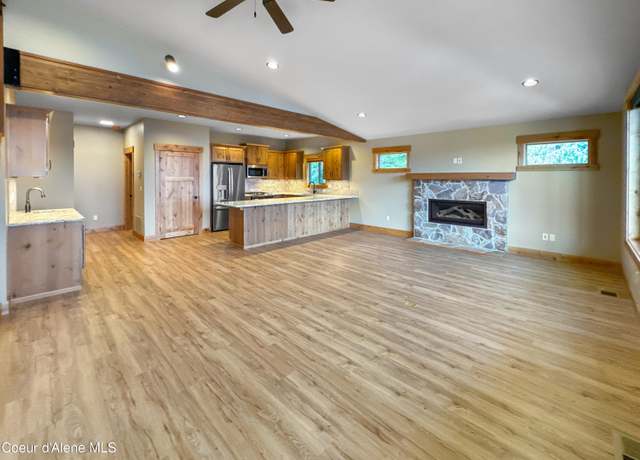 Property at 27 Fremont Lane (b14), Nordman, ID 83848, 3 beds, 3 baths