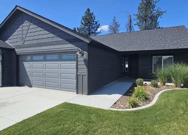 Property at 9115 Disc, Rathdrum, ID 83858, 4 beds, 2 baths