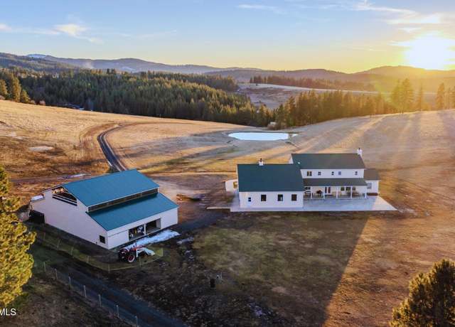 Property at 1086 E Rock Creek Rd, Potlatch, ID 83855, 4 beds, 3 baths