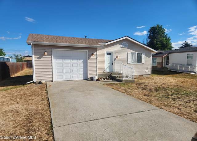 Property at 3401 W Box Canyon Dr, Post Falls, ID 83854, 3 beds, 2 baths