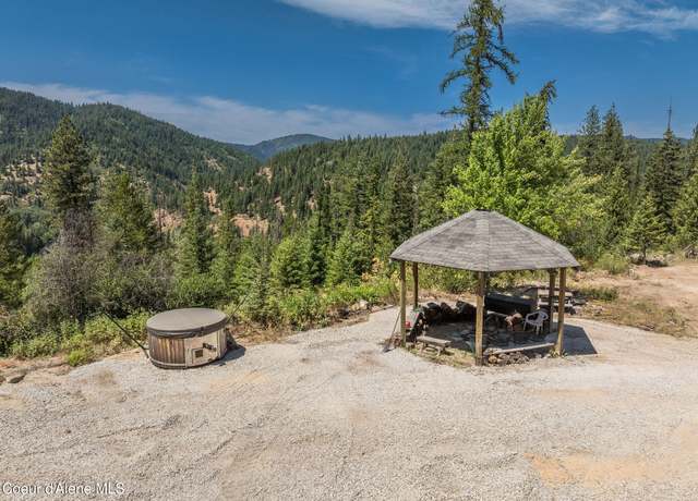 Property at 950 Bear Ridge Ln, Kingston, ID 83839