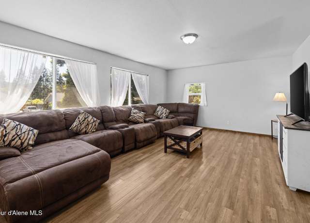 Property at 5739 W Maine St, Spirit Lake, ID 83869, 3 beds, 2 baths