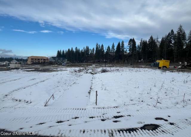 Property at 452 E Penstemon Rd, Hayden, ID 83835