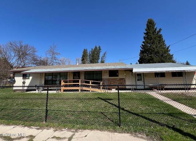 Property at 321 High St, Priest River, ID 83856, 3 beds, 2 baths