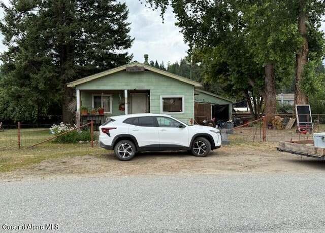 Property at 503 E 4th St S, Oldtown, ID 83822, 1 bed, 1 bath