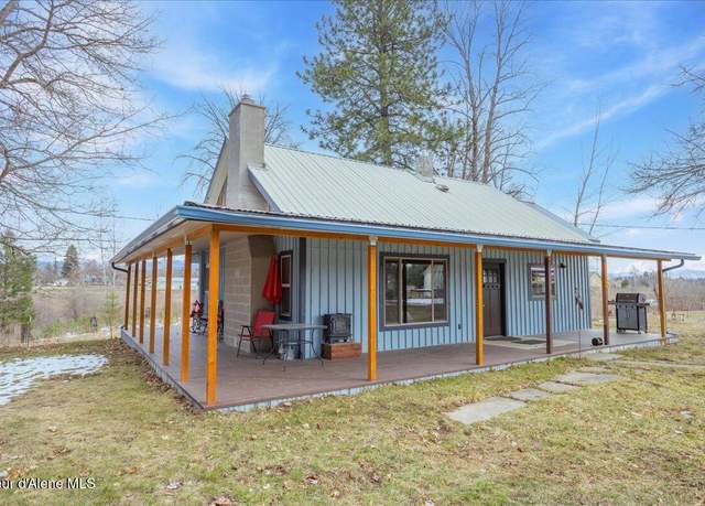 Property at 2404 Selle Rd, Sandpoint, ID 83864, 2 beds, 2 baths