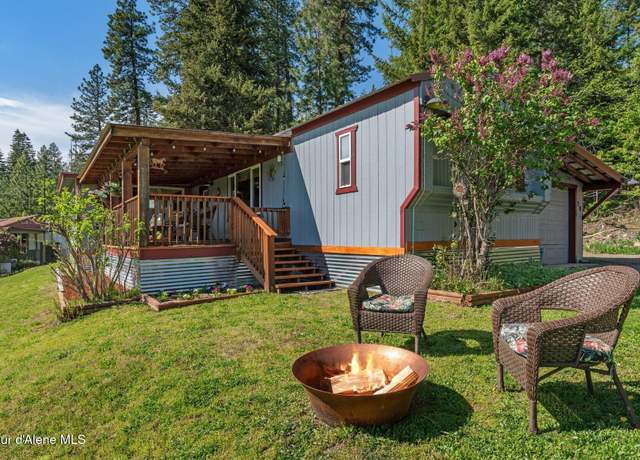 Property at 302 School Rd #18, Hope, ID 83836, 2 beds, 2 baths