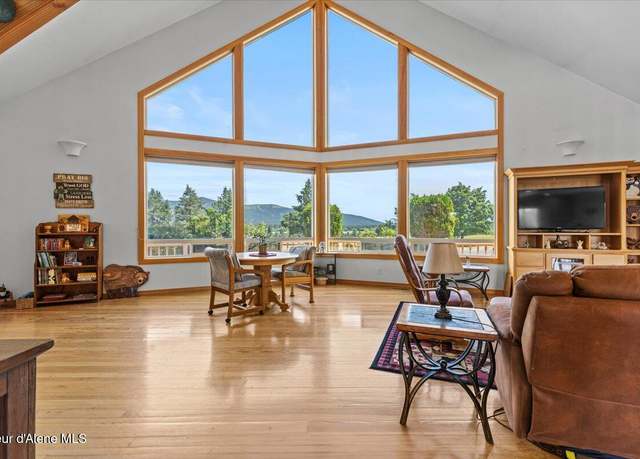 Property at 664 Stoneridge Rd, Blanchard, ID 83804, 3 beds, 2.5 baths
