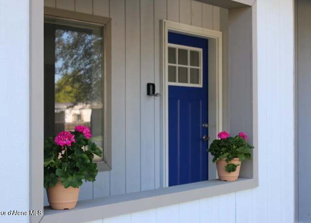 Property at 1024 Washington Ave Unit House, Sandpoint, ID 83864, 3 beds, 1 bath