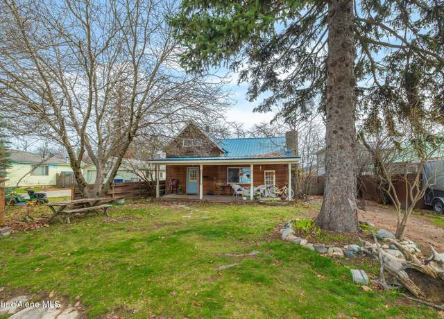 Property at 329 S Florence Ave, Sandpoint, ID 83864, 4 beds, 1 bath