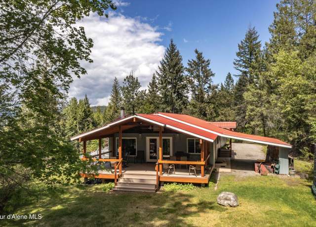 Property at 431 E Sunnyside Rd, Sandpoint, ID 83864, 3 beds, 3 baths