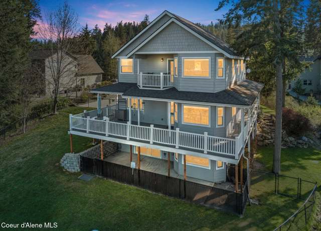 Property at 9798 N Willowherb Ct, Hauser, ID 83854, 3 beds, 2.5 baths