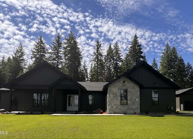 Property at 17341 Armel Rd, Hayden, ID 83835, 4 beds, 2.5 baths