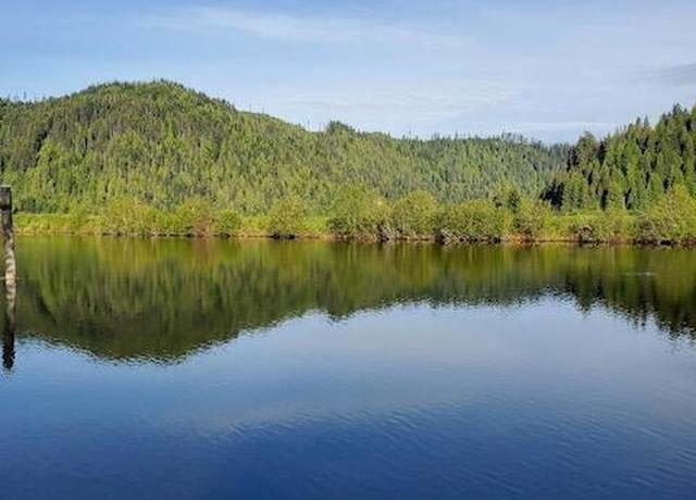 Property at 997 W Riverside Dr, St. Maries, ID 83861