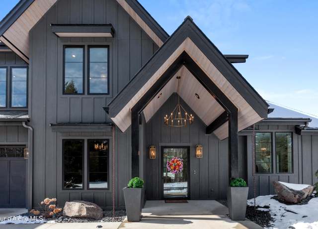 Property at 713 N Center Valley Rd, Sandpoint, ID 83864, 4 beds, 4 baths