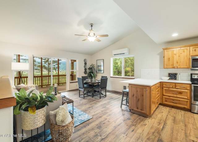 Property at 9549 E Discovery Point Trl, Coeur D'alene, ID 83814, 2 beds, 2 baths