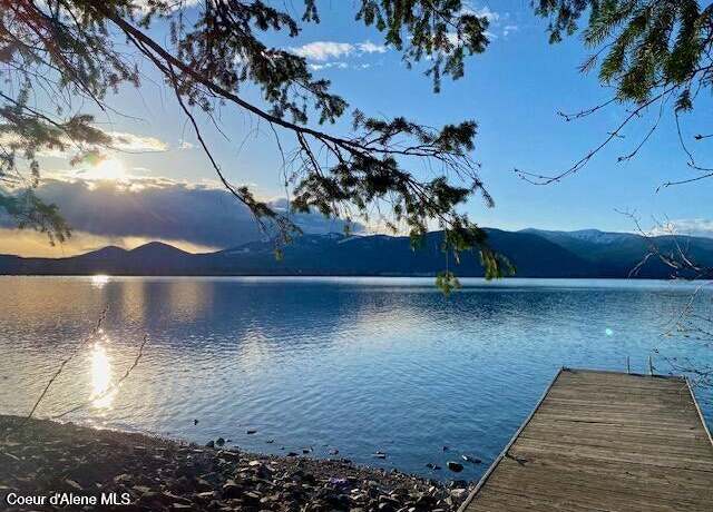 Property at 3338 Bottle Bay Rd, Sagle, ID 83860, 3 beds, 2.5 baths