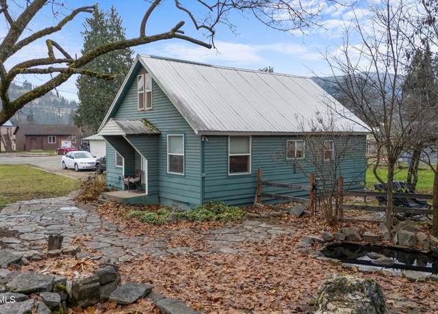 Property at 205 S 4th Ave, Clark Fork, ID 83811, 3 beds, 1 bath