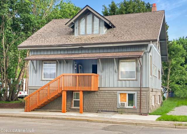 Property at 6476 Kootenai St, Bonners Ferry, ID 83805, 8 beds, 5 baths