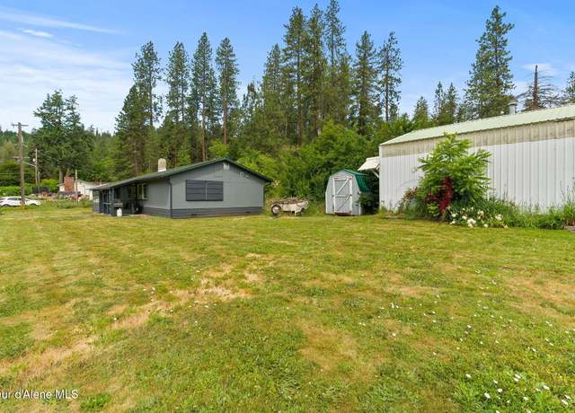 Property at 8229 W Lemhi St, Rathdrum, ID 83858, 3 beds, 2 baths