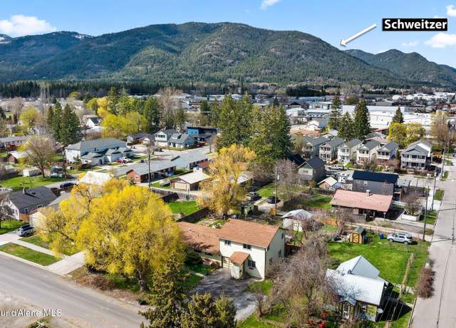 Property at 1110 Hickory St, Sandpoint, ID 83864, 7 beds, 2 baths