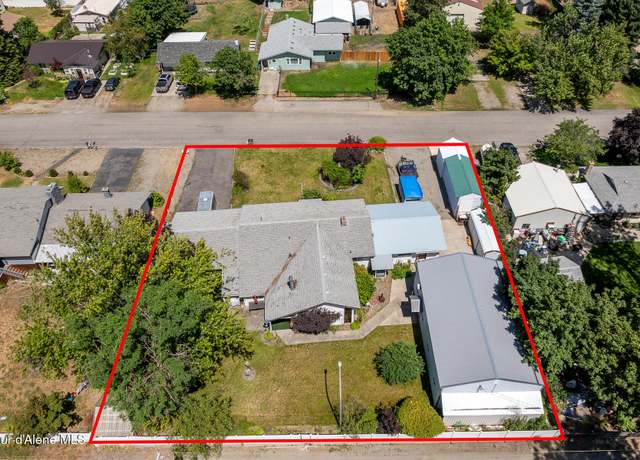 Property at 618 E 14th Ave, Post Falls, ID 83854, 4 beds, 3.5 baths