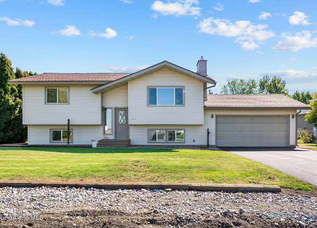 Property at 10930 N Ramsey Rd, Hayden, ID 83835, 3 beds, 2 baths