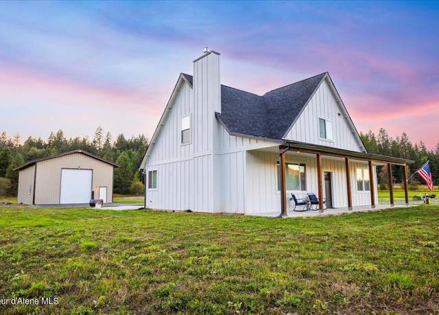 Property at 136 Pumphouse Ln, Sagle, ID 83860, 4 beds, 2.5 baths