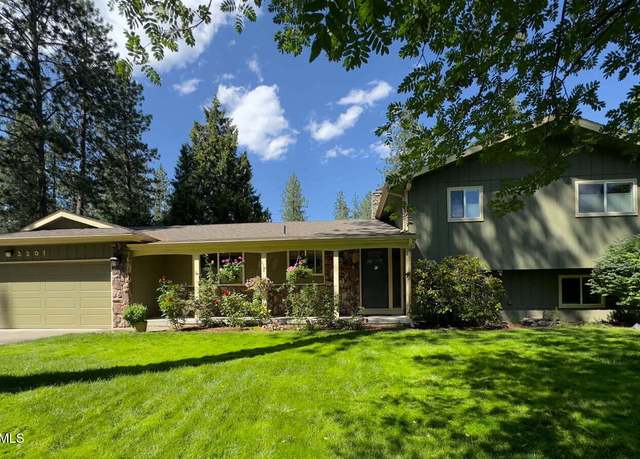 Property at 3201 N Buckskin Rd, Coeur D'alene, ID 83815, 4 beds, 2.5 baths