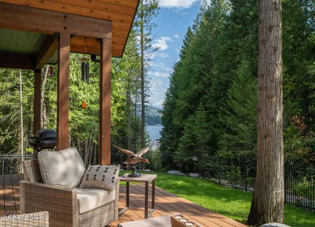 Property at 27 Markham Ct, Priest River, ID 83856, 4 beds, 3 baths