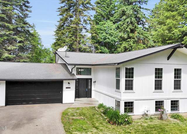 Property at 11459 N Trafalgar St, Hayden, ID 83835, 4 beds, 2 baths