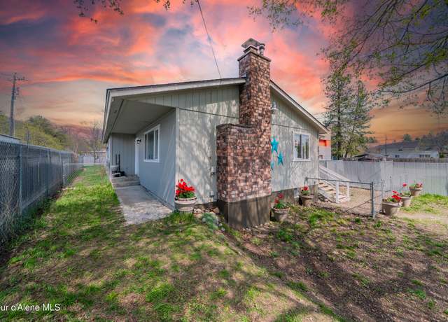 Property at 7629 Lewis St, Rathdrum, ID 83858, 3 beds, 2 baths