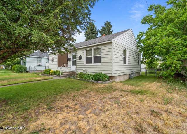 Property at 5204 N Belt St, Spokane, WA 99205, 3 beds, 1 bath