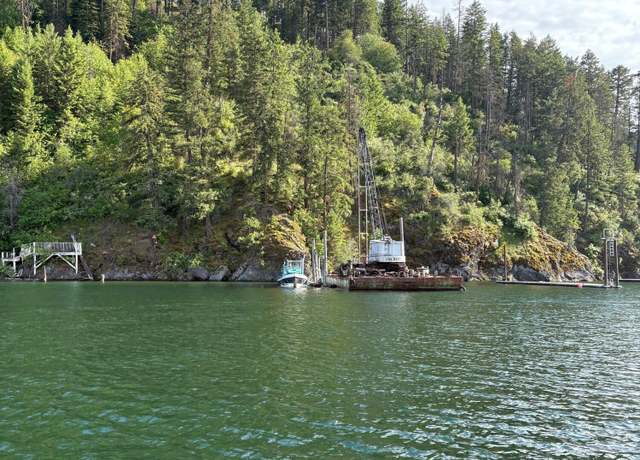 Property at 32897 E Coeur D Alene Lake Shr, Harrison, ID 83833