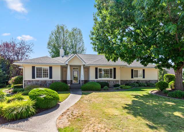 Property at 747 N Dundee Dr, Post Falls, ID 83854, 3 beds, 2.5 baths