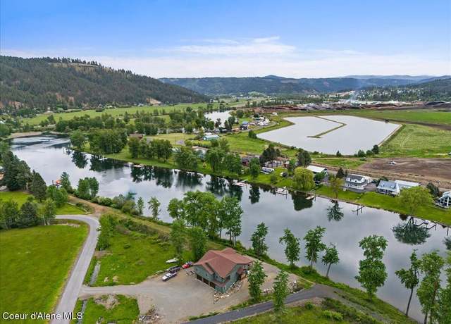 Property at 530 & 422 Cottonwood Dr, St. Maries, ID 83861, 3 beds, 2.5 baths
