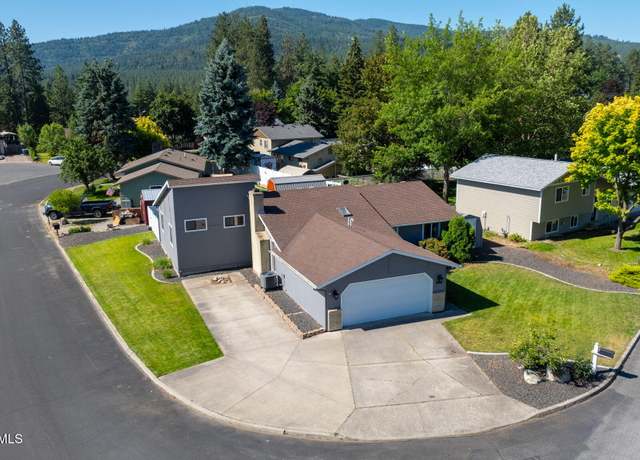 Property at 1626 E Plaza Dr, Post Falls, ID 83854, 3 beds, 2 baths