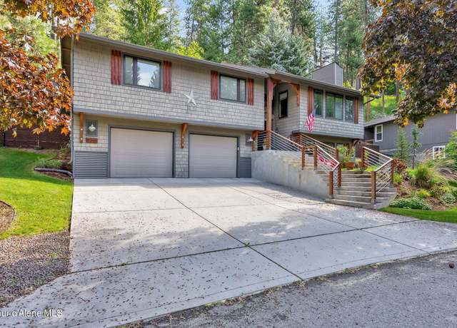 Property at 3011 E Fernan Ct, Coeur D'alene, ID 83814, 4 beds, 3 baths
