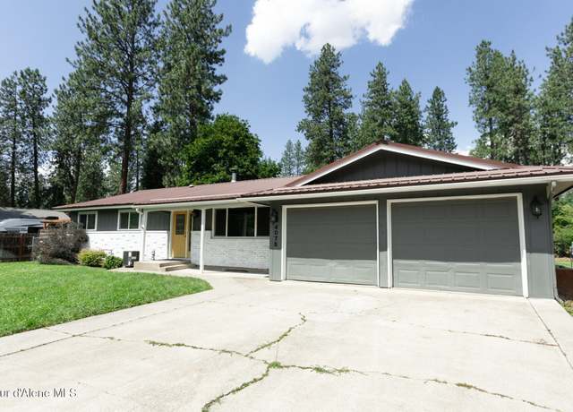 Property at 4075 E Evergreen Dr, Post Falls, ID 83854, 5 beds, 3 baths